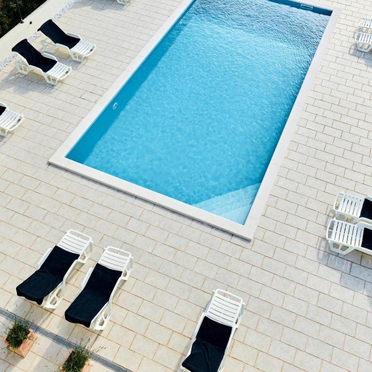 Ocean View Apartements Murine 우마그 외부 사진